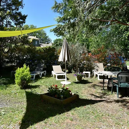 Logis De L'etang Cucuron