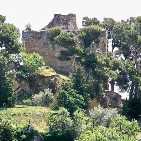 Logis De L'etang Hotel 2*